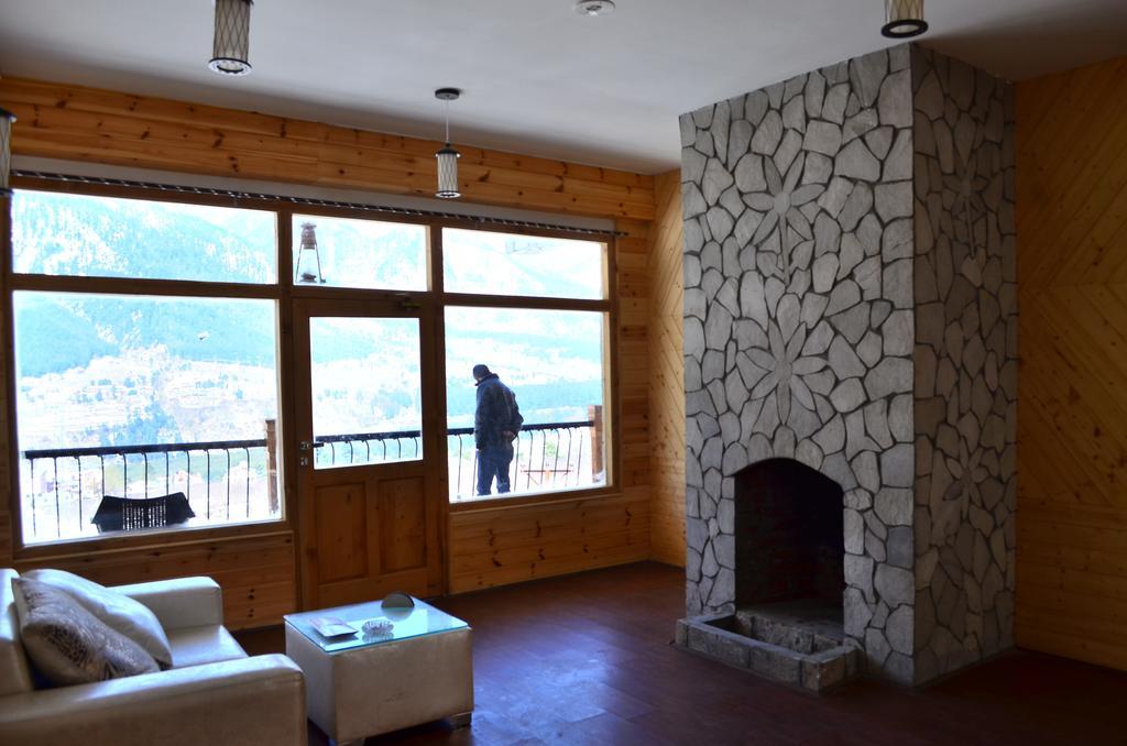 The Whitestone Resorts Manali  Room photo