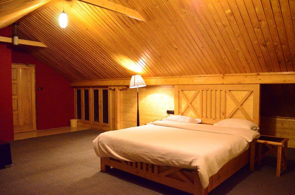 The Whitestone Resorts Manali  Room photo