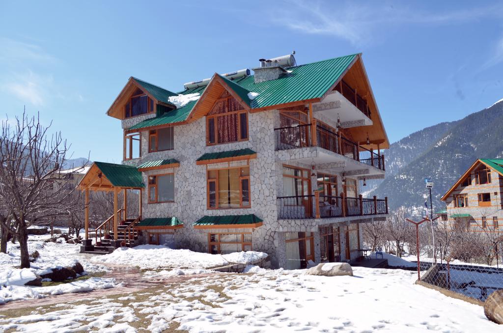 The Whitestone Resorts Manali  Room photo